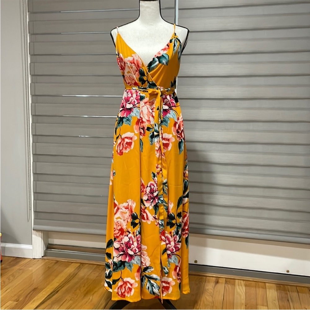 Lulu’s Floral Yellow Maxi Dress